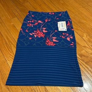 NWT Lularoe Cassie floral and stripe Pencil skirt